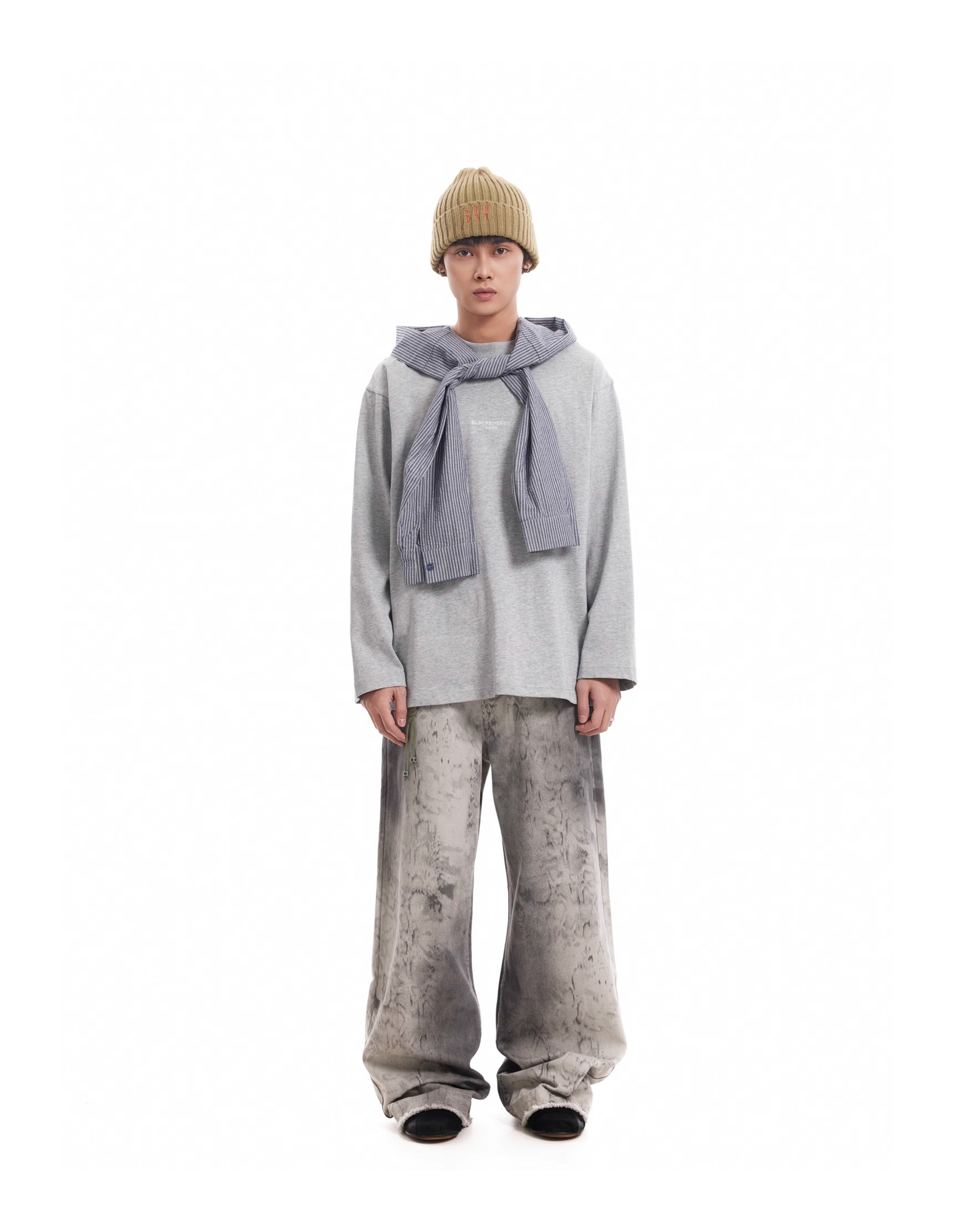 WASHED DISTRESSED BOOTCUT PANTS
