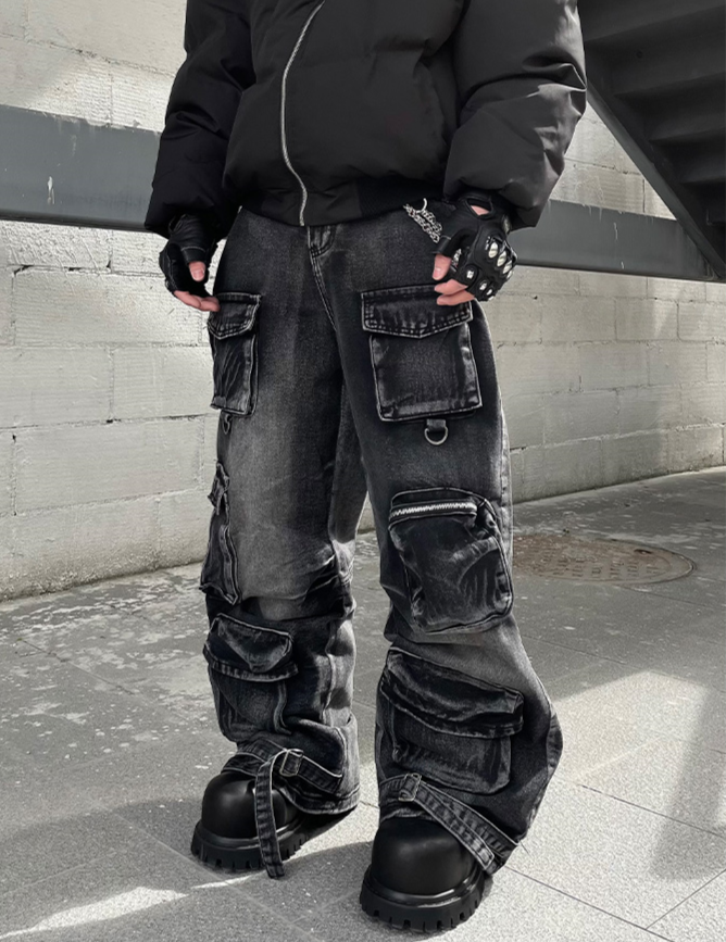 TECH UTILITY CARGO DENIM PANTS