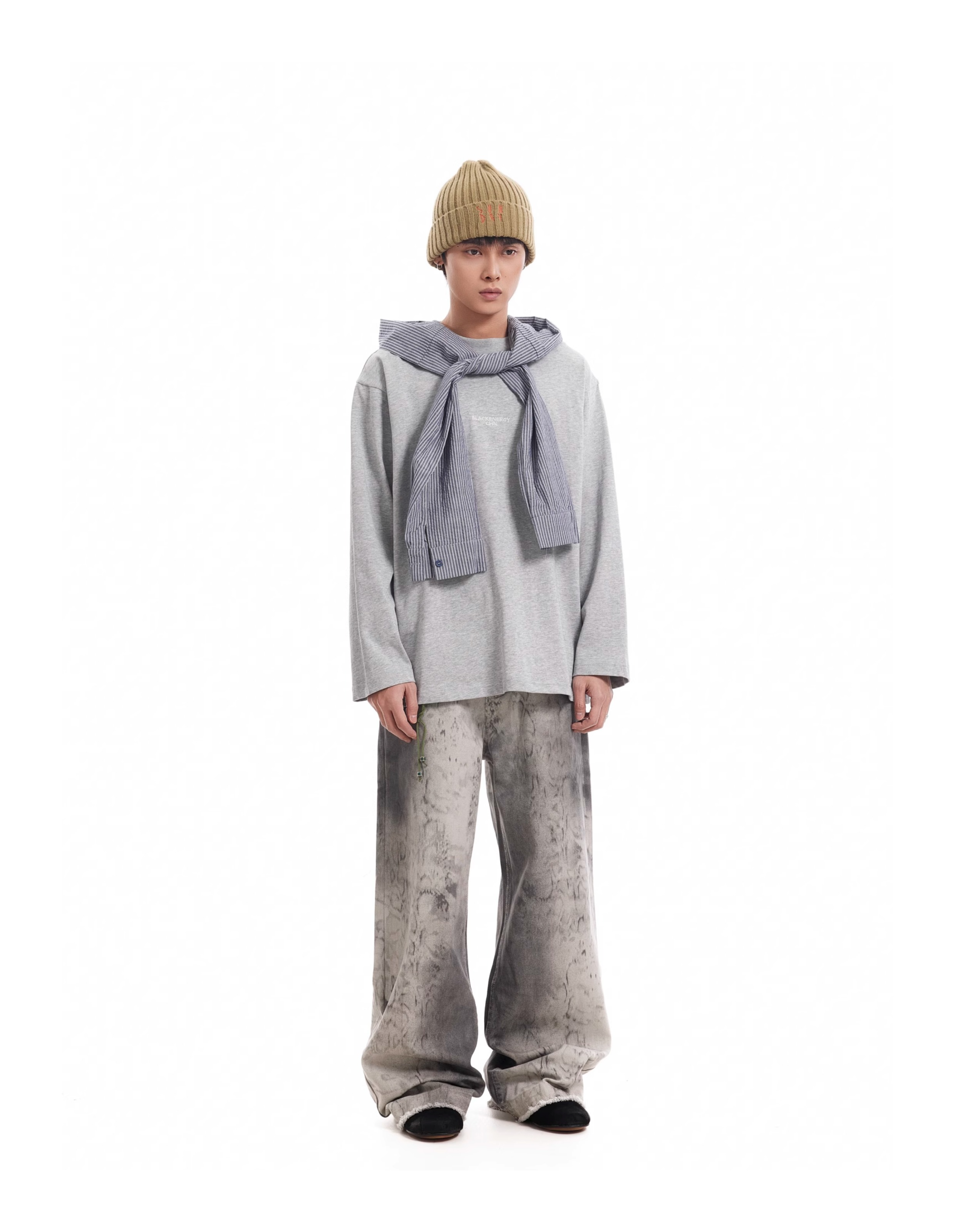WASHED DISTRESSED BOOTCUT PANTS