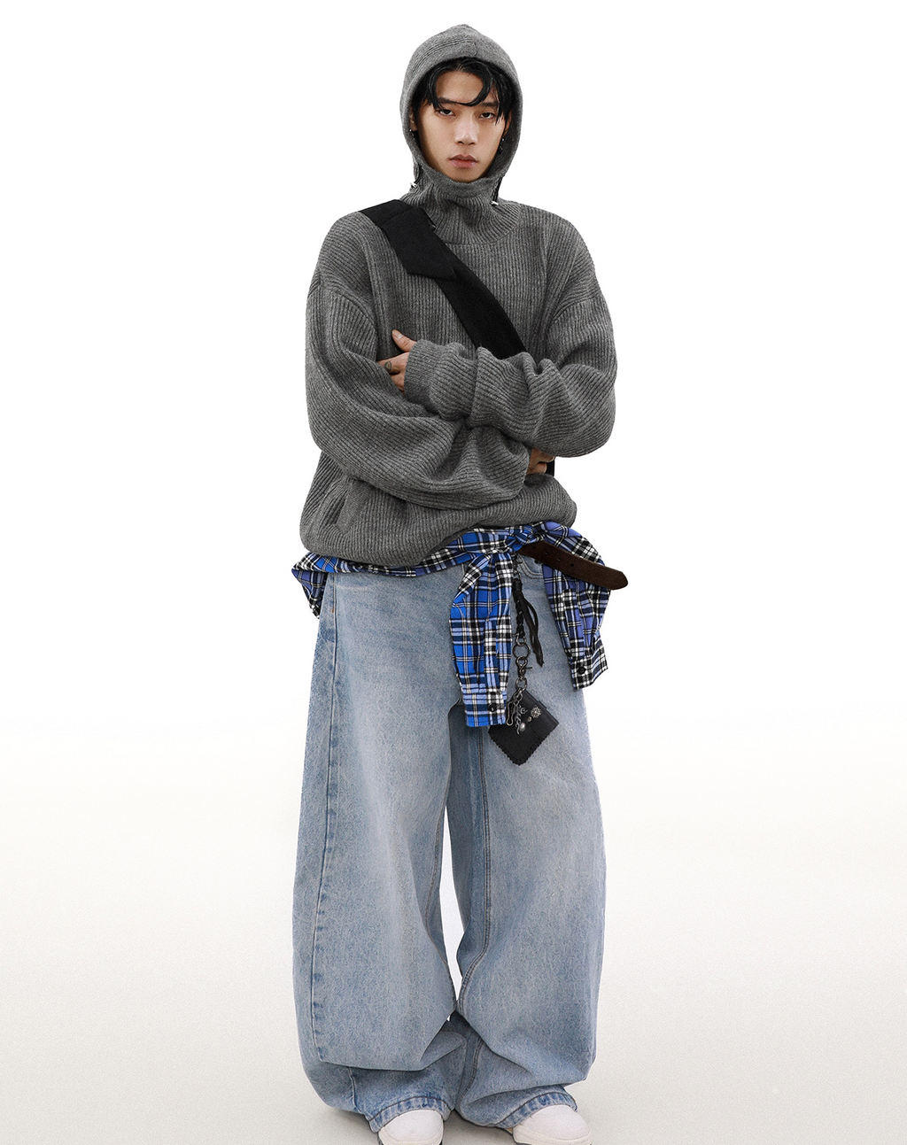 NOMAD DRAPE KNIT HOODIE