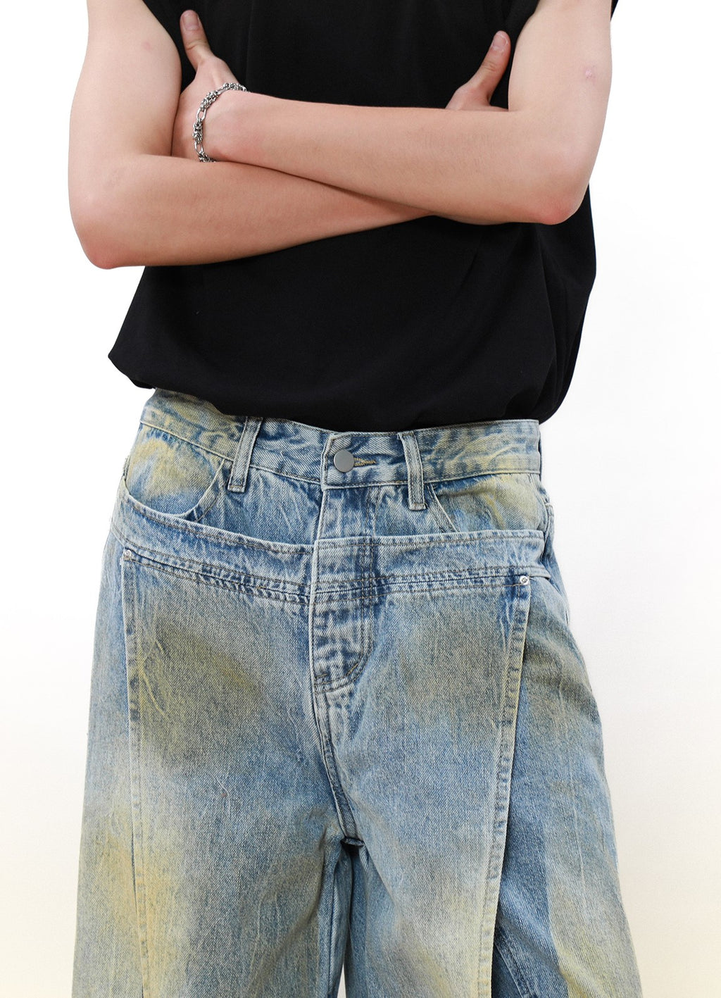 DISTRESSED EDGE DENIM PANTS