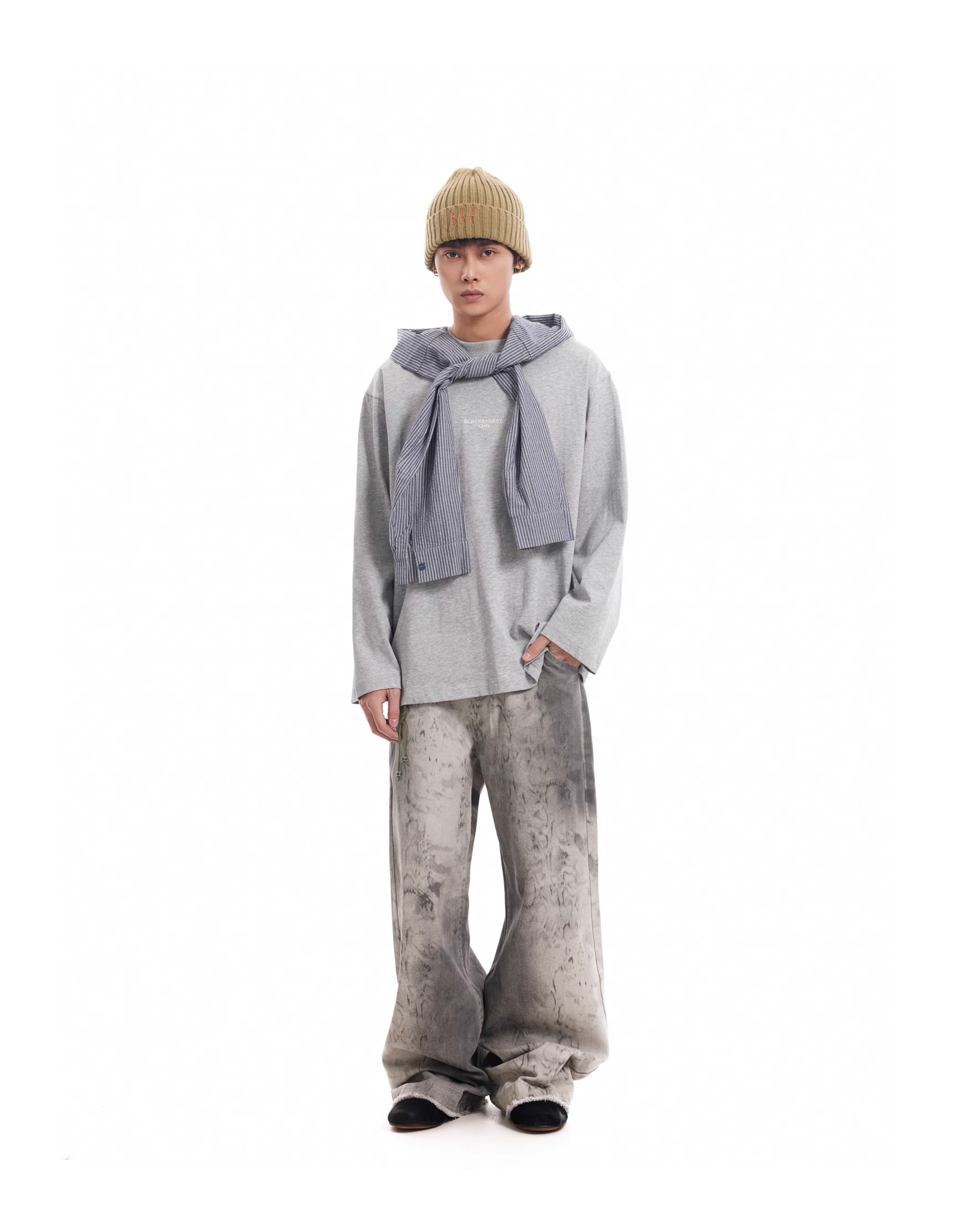 WASHED DISTRESSED BOOTCUT PANTS