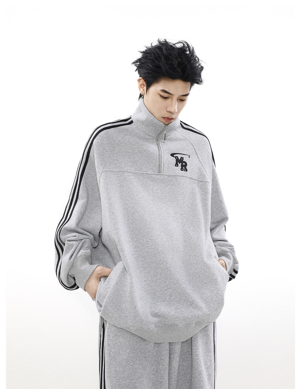 URBAN FLOW TRACK SET TOPS