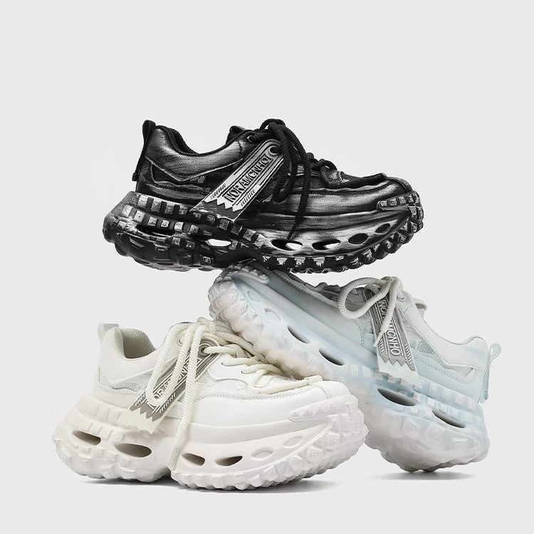 TEXTURED SPIKE SOLE TRAIL SNEAKERS