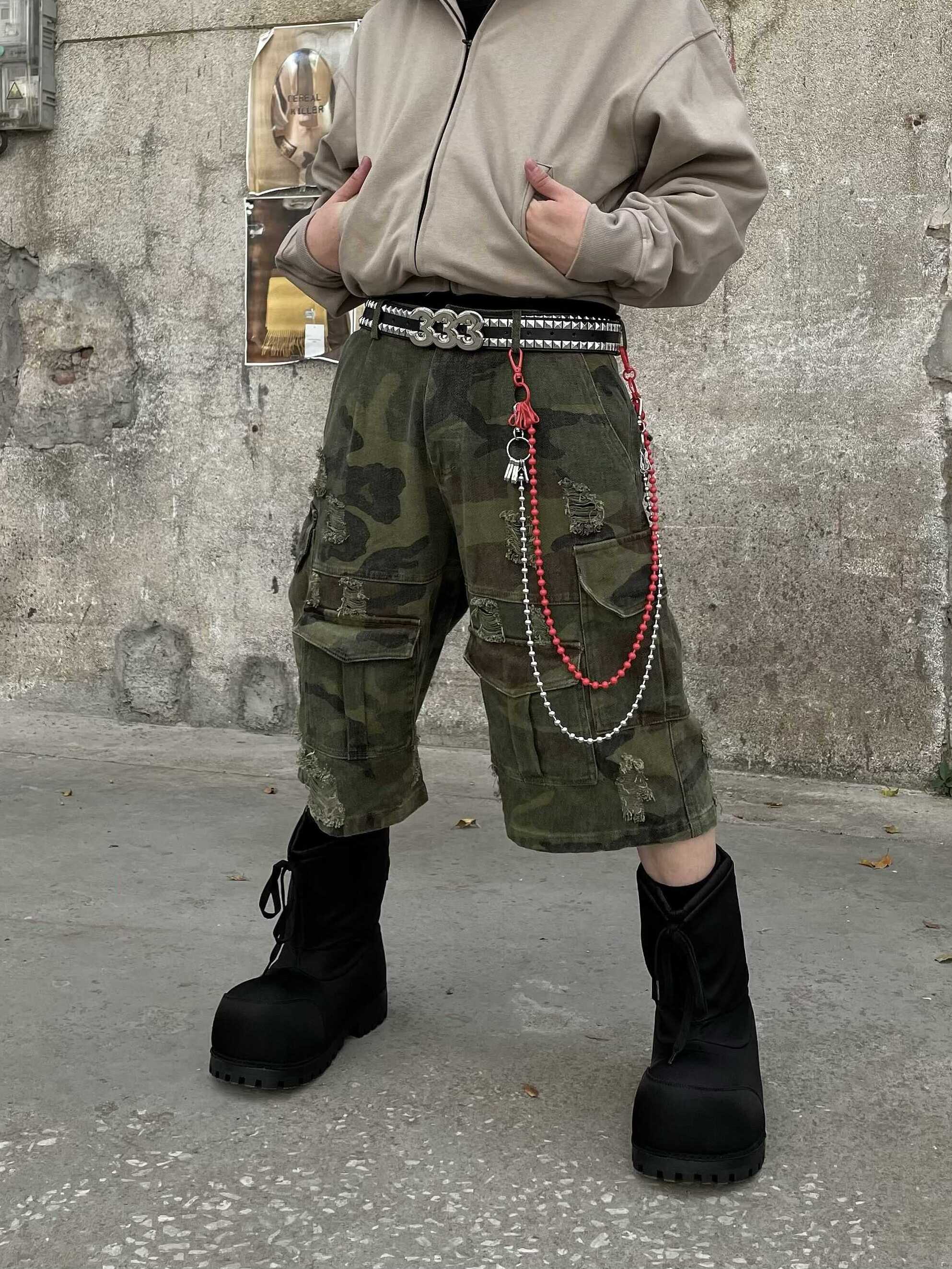 CAMO CARGO SHORTS