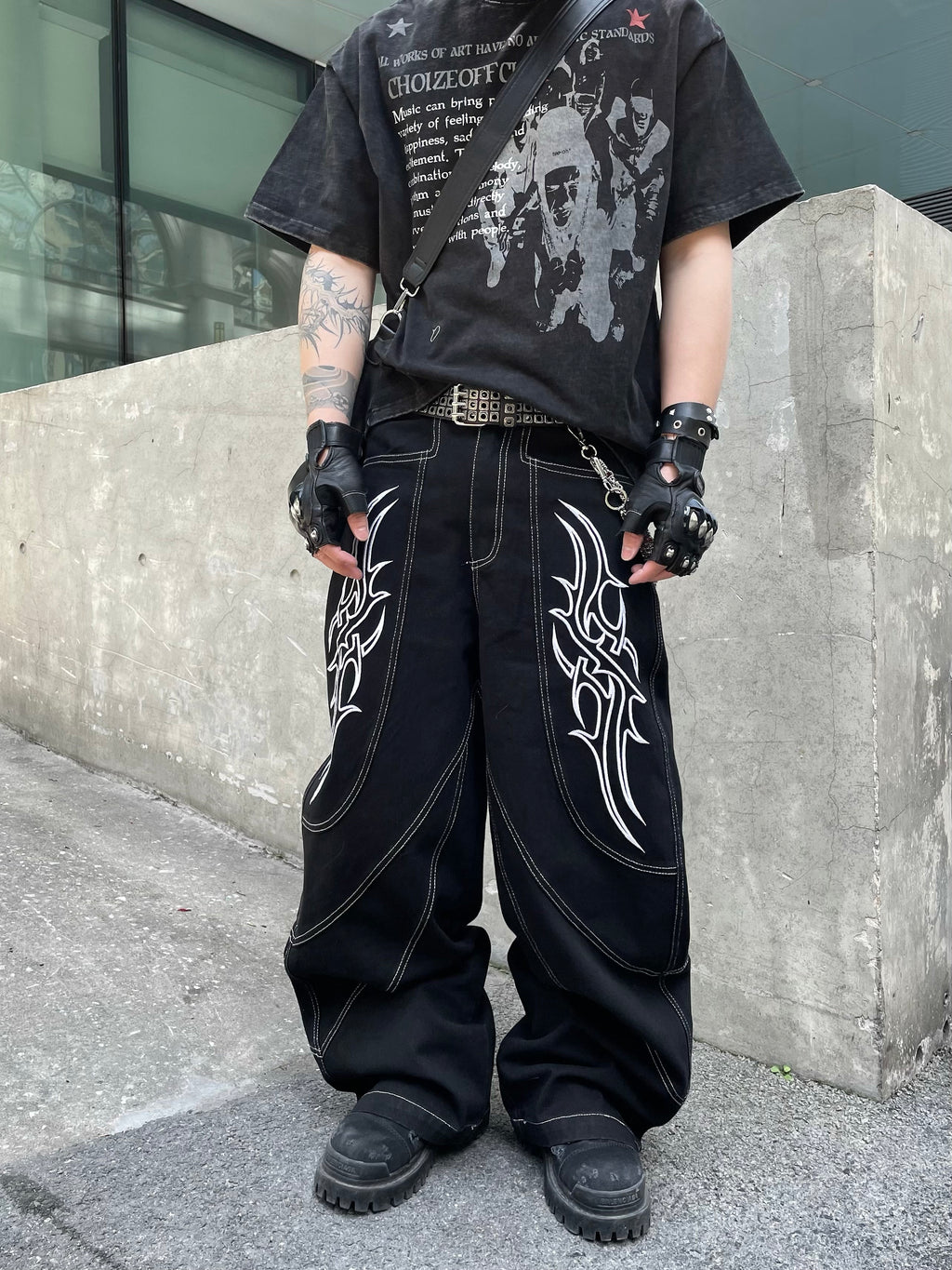 WEEZY MODERN DESIGNED DENIM