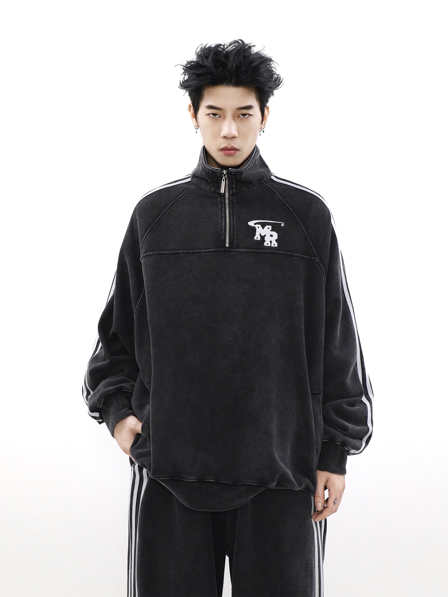 URBAN FLOW TRACK SET TOPS