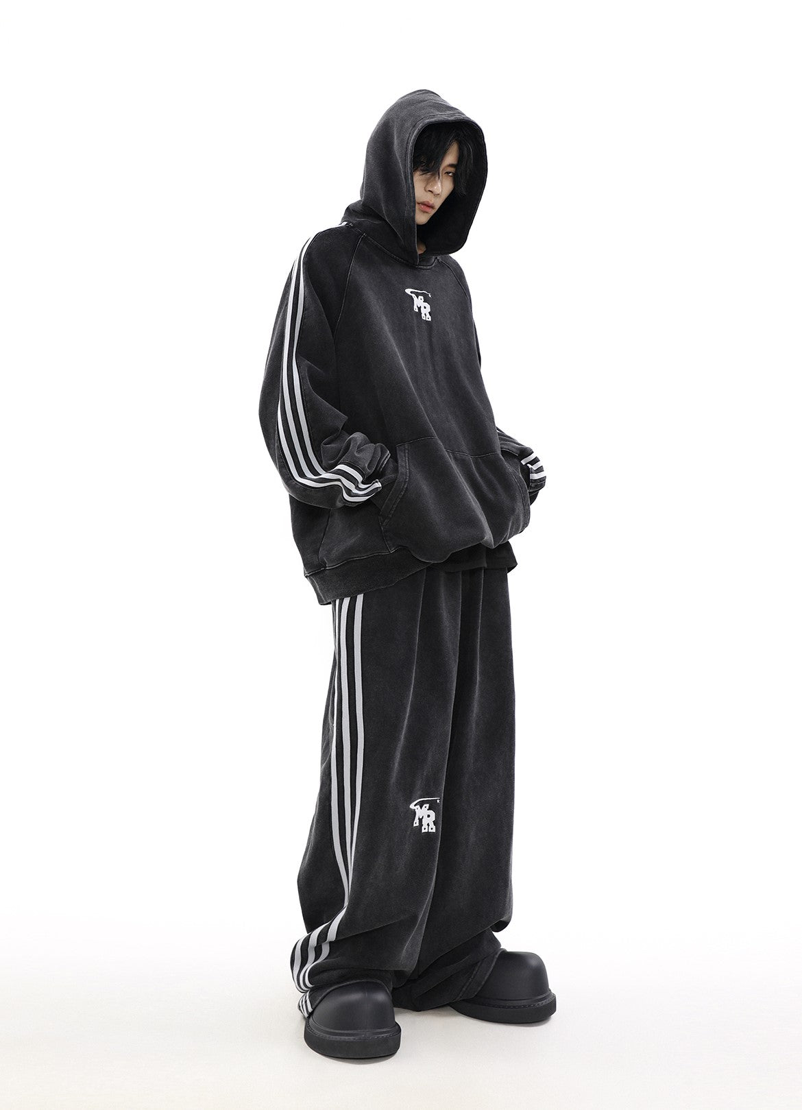 URBAN FLOW TRACK SET HOODIE